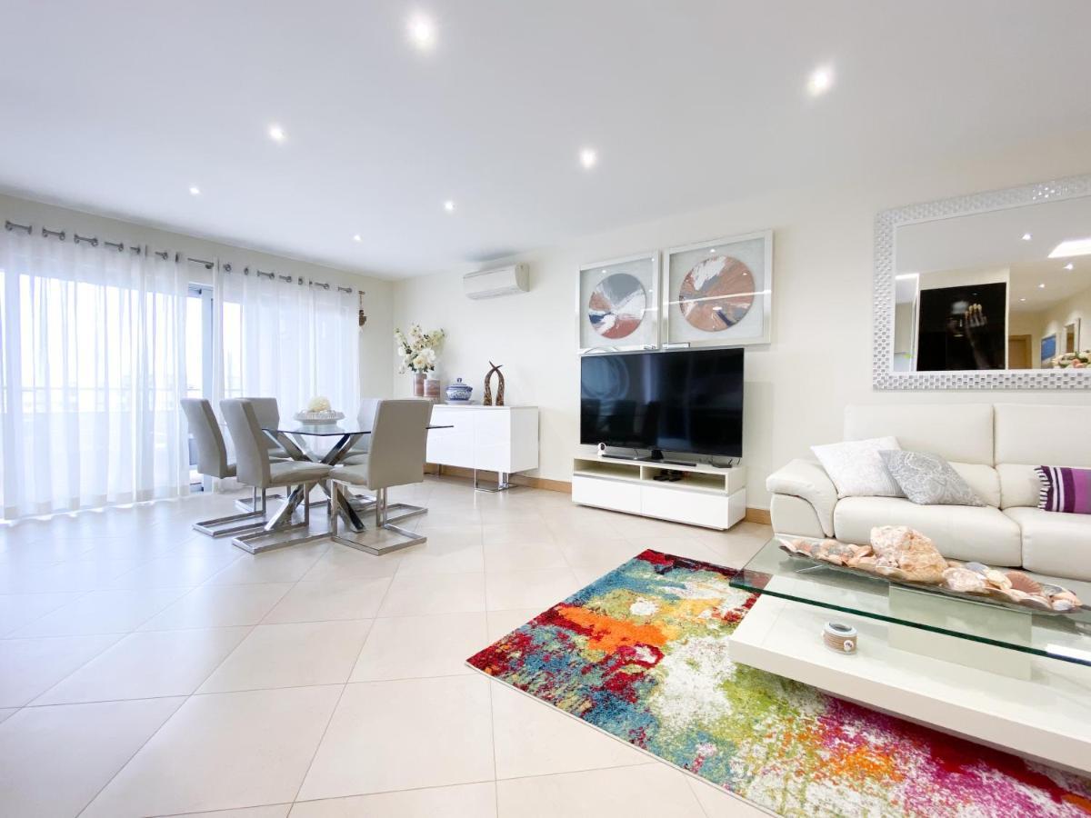 Luxury Condominium Apartment With Swimming Pool #1903 Lagos Exterior photo