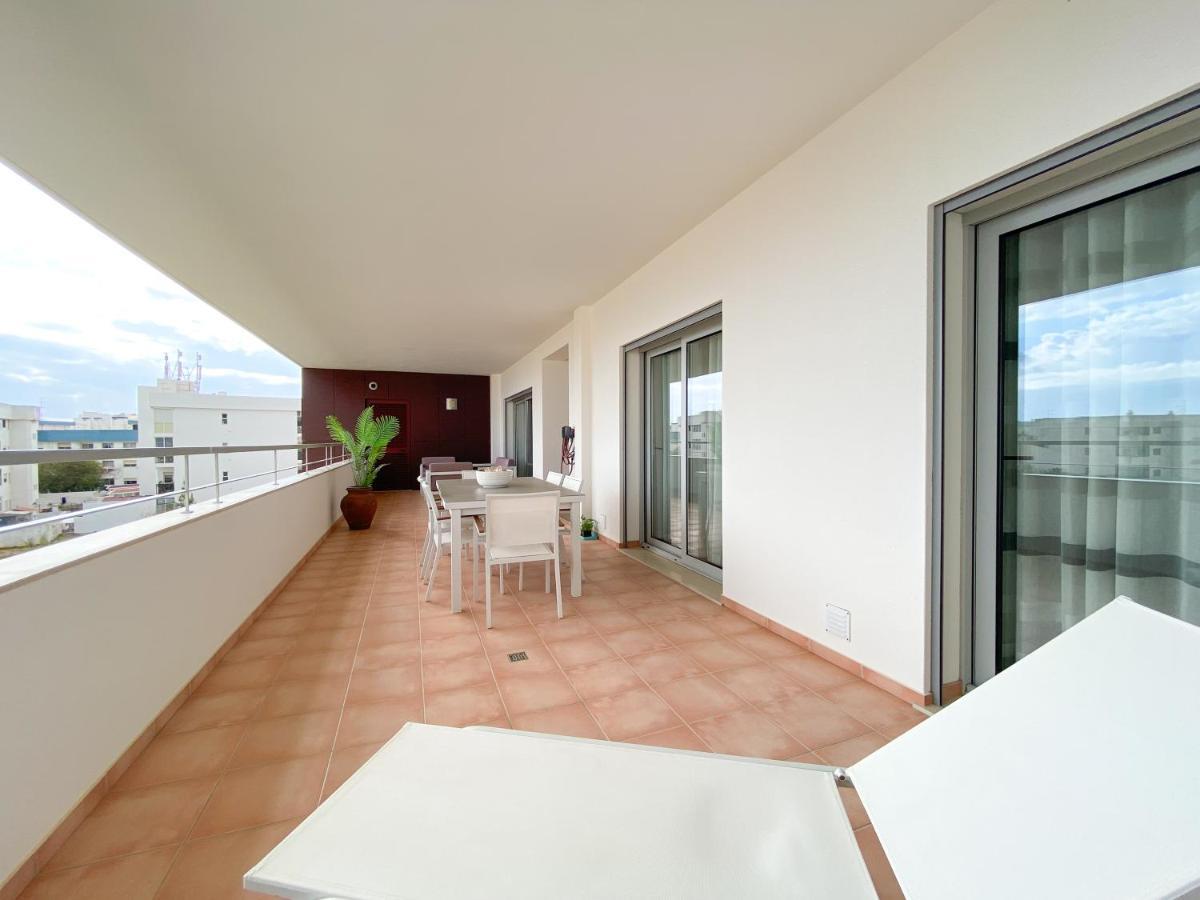 Luxury Condominium Apartment With Swimming Pool #1903 Lagos Exterior photo